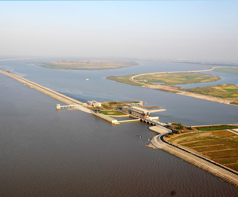 上海青草沙水源地原水工程